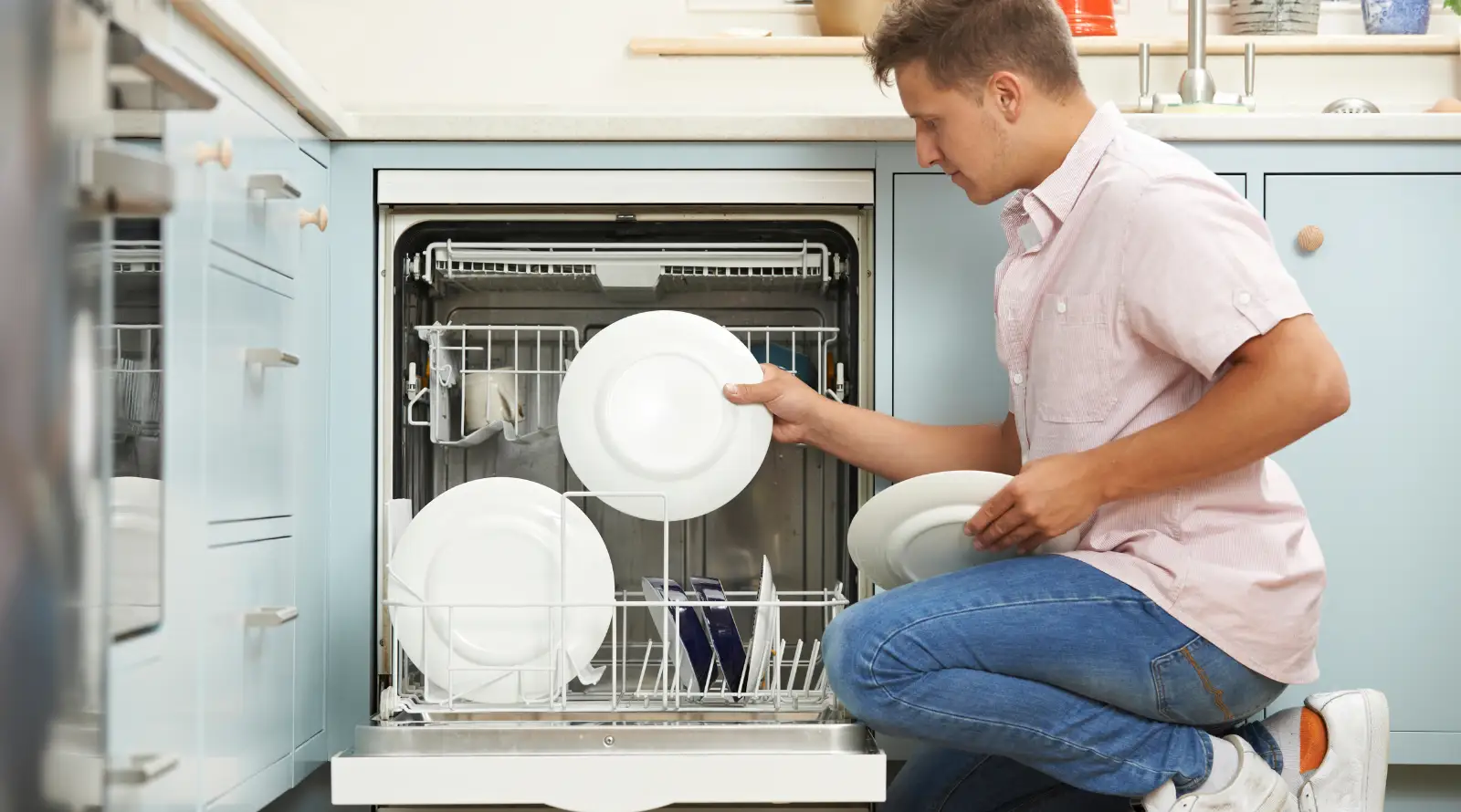 An image of a high loop dishwasher drain